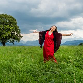 Marie-Claude Chappuis, photo sur les hauts de Sommentier. [©Fabienne Bühler]