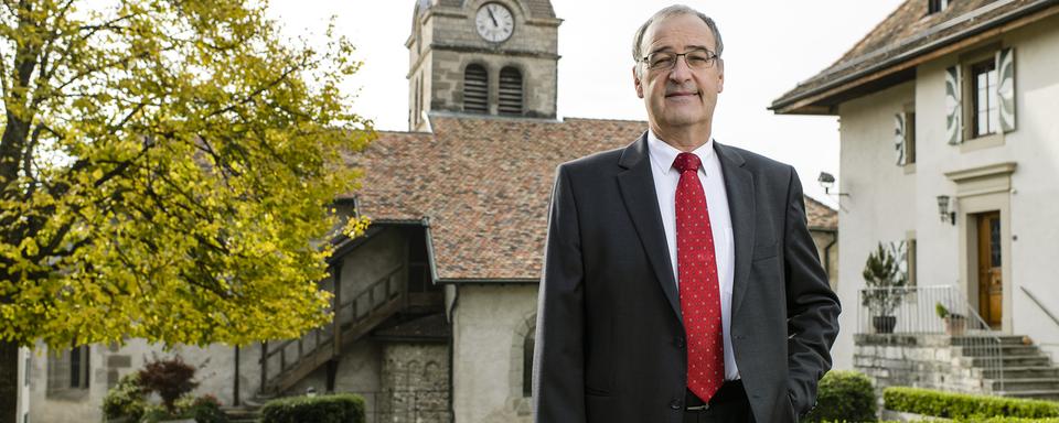 Guy Parmelin, Conseiller fédéral UDC, dans son village de Bursins (VD) [Keystone]