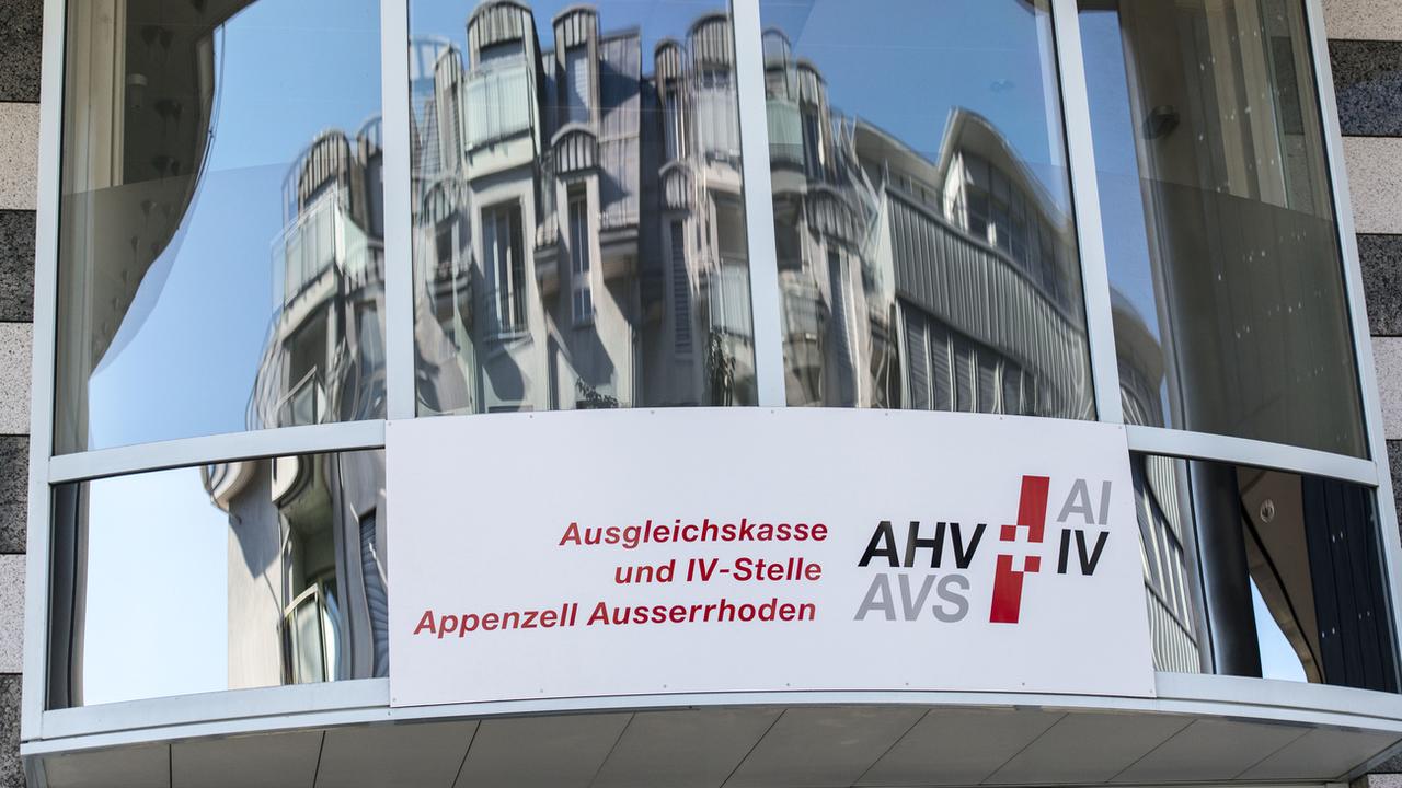 Bâtiment de l'AVS-AI à Herisau, dans le canton d'Appenzell Rhodes-Extérieures. [Keystone - Christian Beutler]
