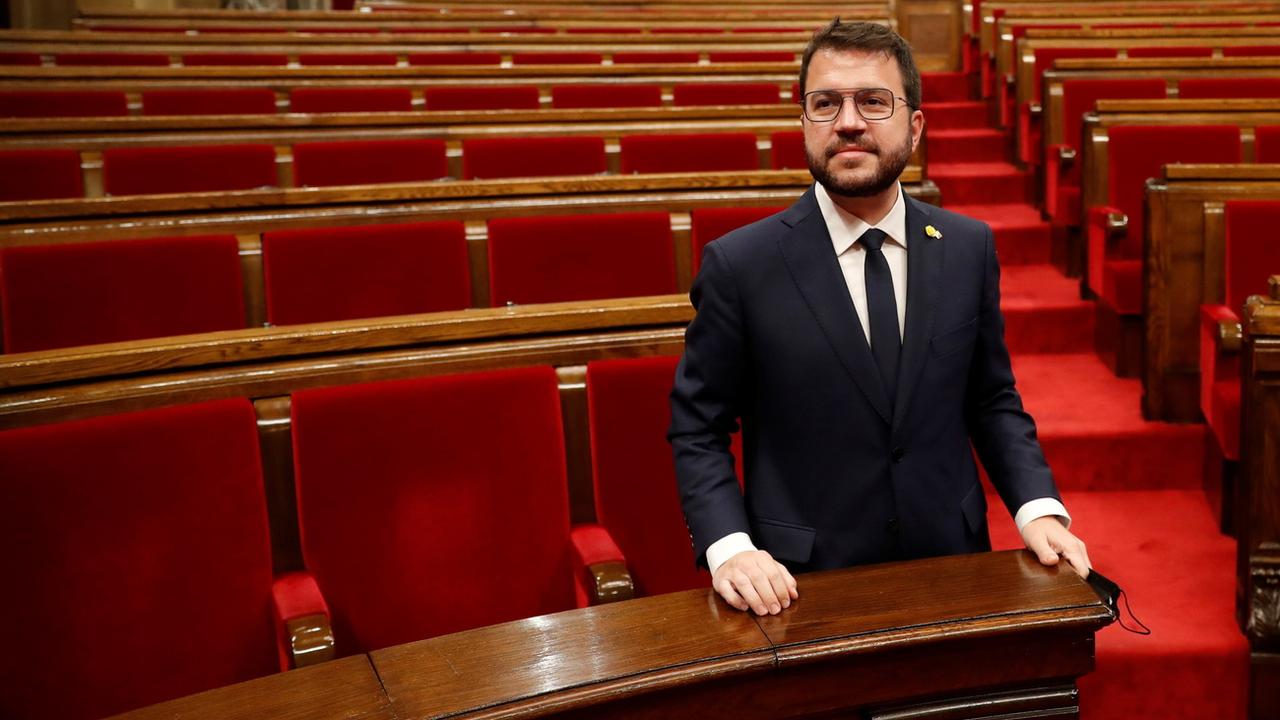 Le nouveau président catalan Pere Aragonés au parlement régional à Barcelone, 21.05.2021. [Pool/EAP/Keystone - Alberto Estevez]