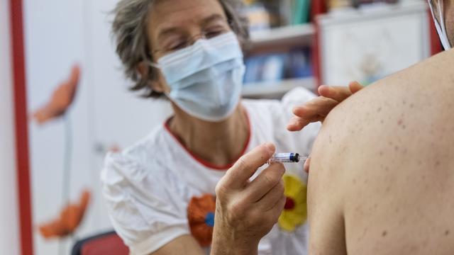 L'absence de la grippe rend plus difficile l'élaboration du vaccin. [Keystone - Alessandro della Valle]