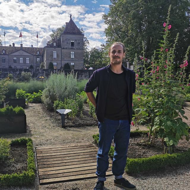 Stéphane Repas Mendes, conservateur du jardin potager du château de Prangins. [RTS - Jérôme Zimmermann]
