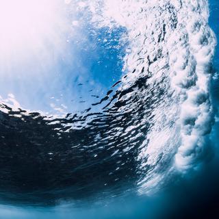 Série ondes: les vagues. [depositphotos - Keola]