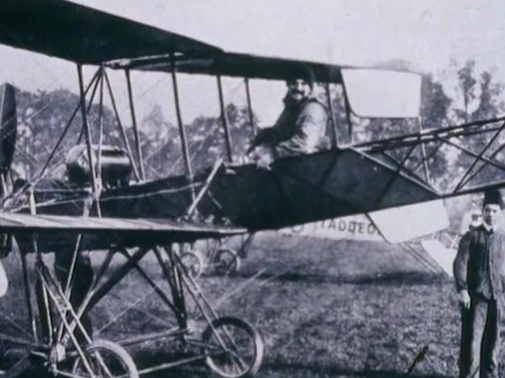 Les temps héroïques de l'aviation suisse [RTS]