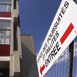 Le bâtiment de l'Office des poursuites à Carouge. [Keystone - Laurent Gillieron]