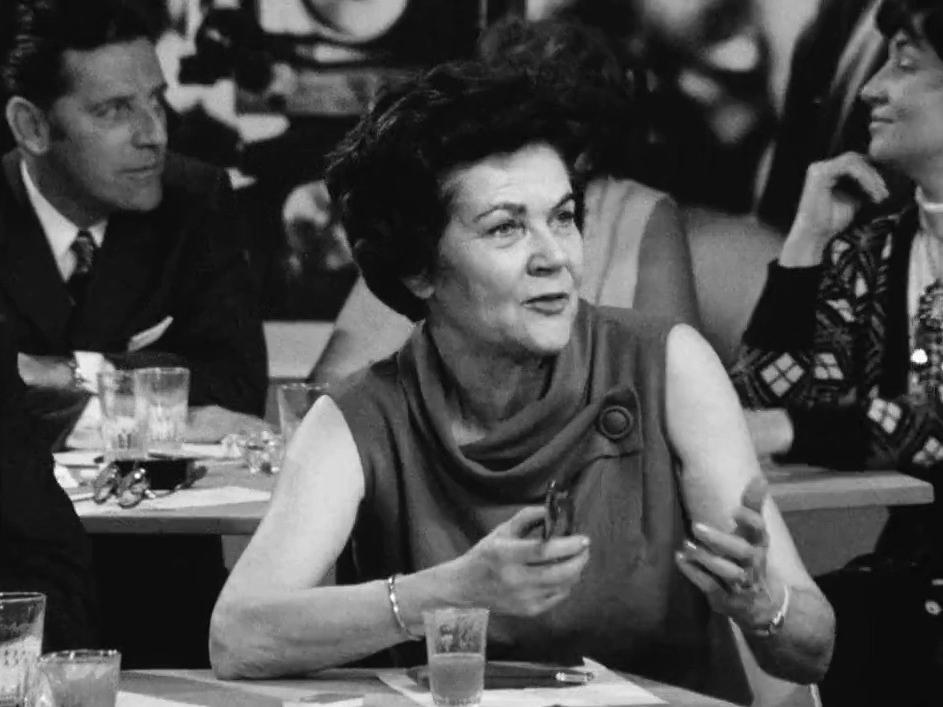 La présidente de l'Association suisse pour le suffrage féminin Gertrude Girard-Montet, lors d'un débat télévisé à quelques jours du vote du 2 février 1971. [RTS]