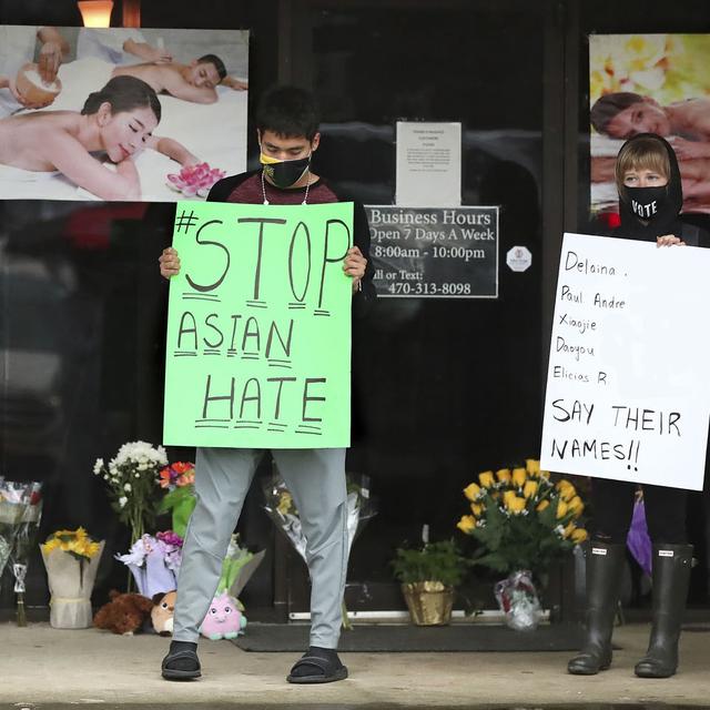 Hommage aux victimes et dénonciation de la haine contre les Asiatiques à Acworth, 17.03.2021. [Atlanta Journal-Constitution/AP/Keystone - Curtis Compton]