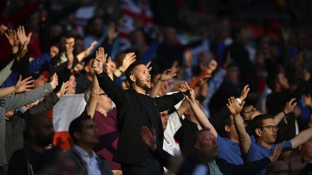 L'OMS s'inquiète des conséquences de l'Eurofoot sur les contaminations au Covid-19 (photo: le public du stade de Wembley le 22 juin lors du match Angleterre-Tchéquie). [Keystone/AP - Justin Tallis]