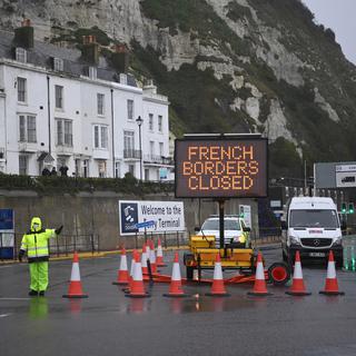 Le port de Douvres reste fermé à Douvres, en Grande-Bretagne, le 21 décembre 2020. [EPA/Keystone - Neil Hall]