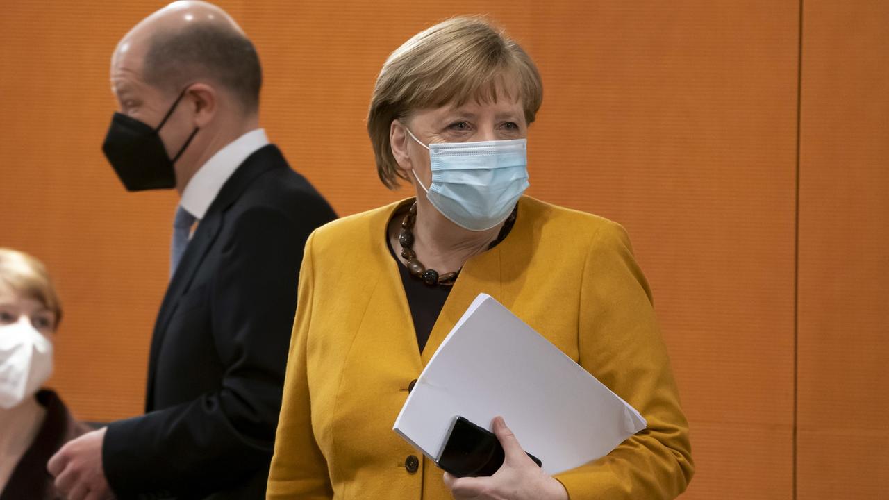 Angela Merkel refuse toute obligation de vaccination, y compris pour les soignants. [Pool/EPA/Keystone - Henning Schacht]