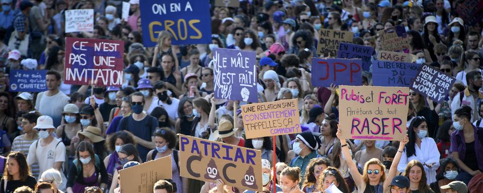 La grève féministe à Lausanne, 30 ans après la première grève des femmes en Suisse, le 14 juin 2021. [Keystone - Laurent Gillieron]