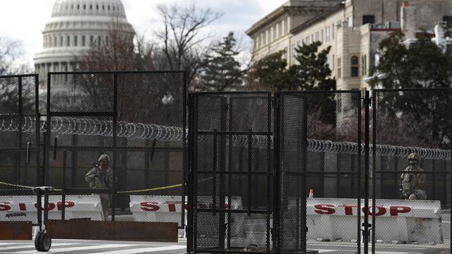 Washington est barricadé à 48 heures de l'investiture de Joe Biden. [Keystone - AP Photo/Rebecca Blackwell]