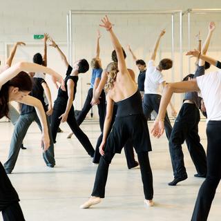 Des danseurs de la compagnie Ballet Béjart. [Keystone - Magali Girardin]