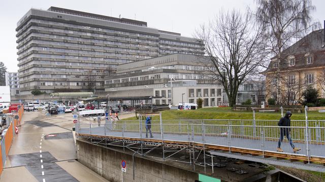 Le bâtiment du CHUV à Lausanne. [Keystone - Laurent Gillieron]