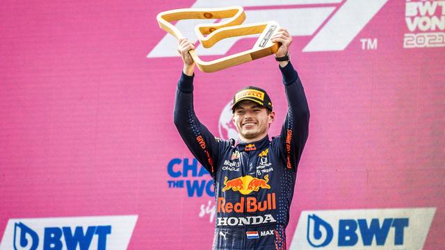 La joie de Verstappen sur le podium. [Remko de Waal - Imago]