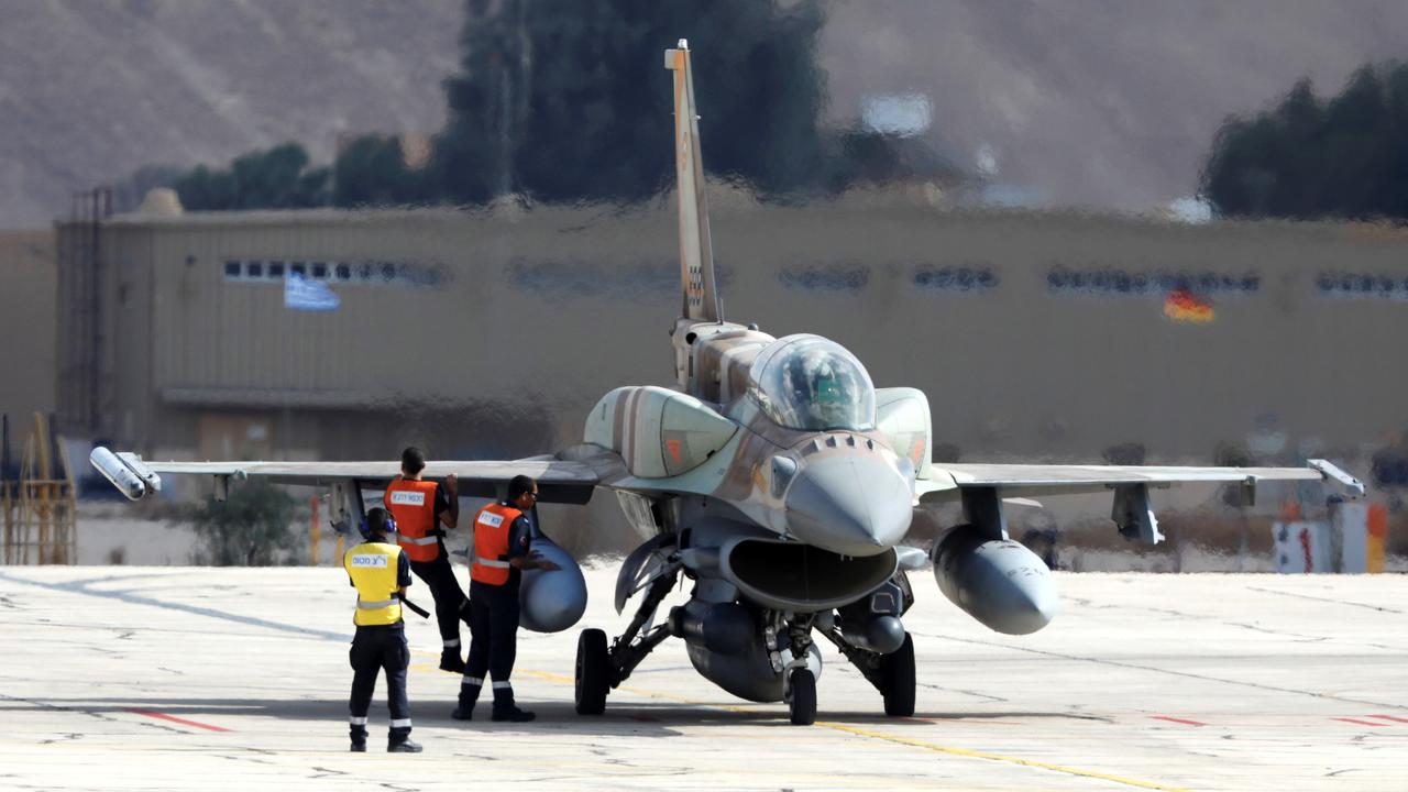 Un F-16 israélien sur une base du sud d'Israël, le 9 novembre 2017 (image d'illustration). [Reuters]