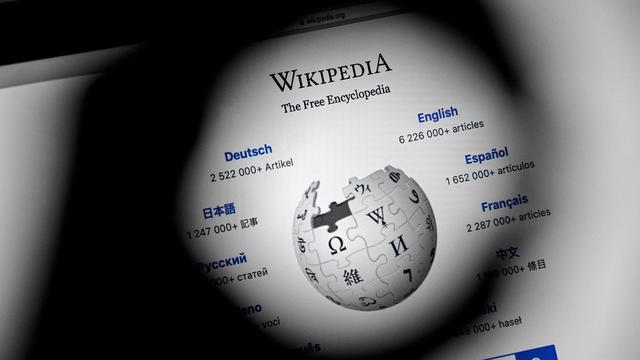 "Dinosaure" de l'internet, Wikipédia souffle ses 20 bougies [Keystone - Sascha Steinbach]