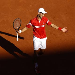 Novak Djokovic a régalé le public du court Philippe-Chatrier.