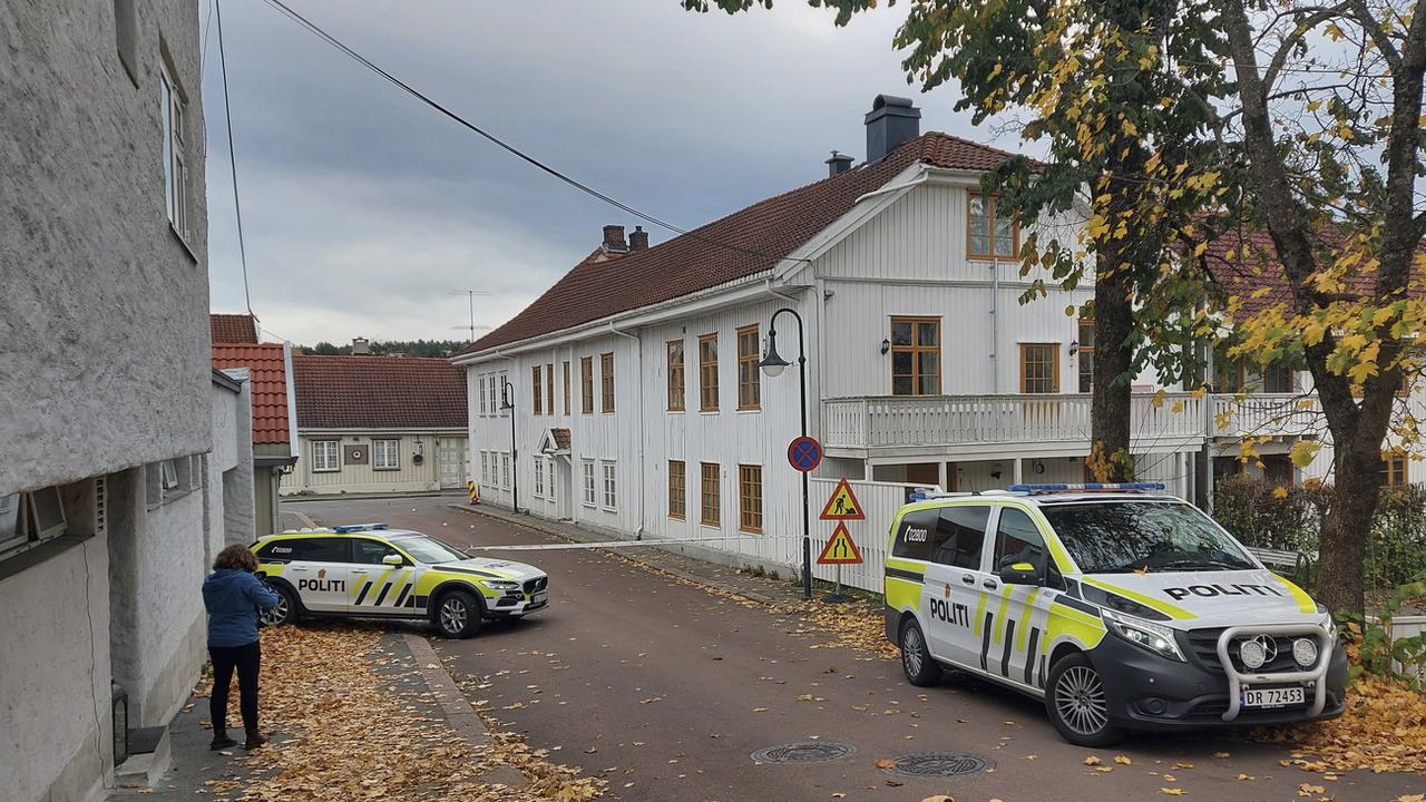 L'homme qui a tué 5 personnes en Norvège était connu des services de police. [Keystone - AP Photo/Pal Nordseth]