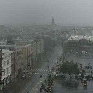 La Nouvelle-Orléans est entièrement privée d'électricité à cause de l'ouragan Ida. [AFP - Patrick T. Fallon]
