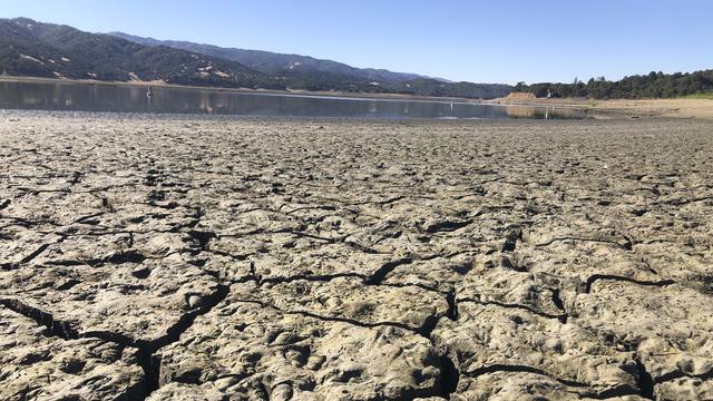 En plus de subir le deuxième plus grand incendie de son histoire, le "Dixie Fire", qui dévaste la région depuis début août, la Californie endure aussi l'une de ses pires sécheresses. [Keystone - Haven Daley]