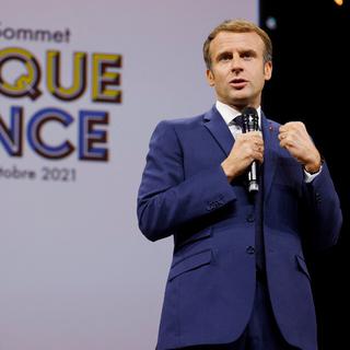 Le président français a participé vendredi à un sommet France-Afrique, à Montpellier, où la parole a été donnée à la jeunesse africaine qui n'a pas ménagé la France. [afp - Ludovic Marin]