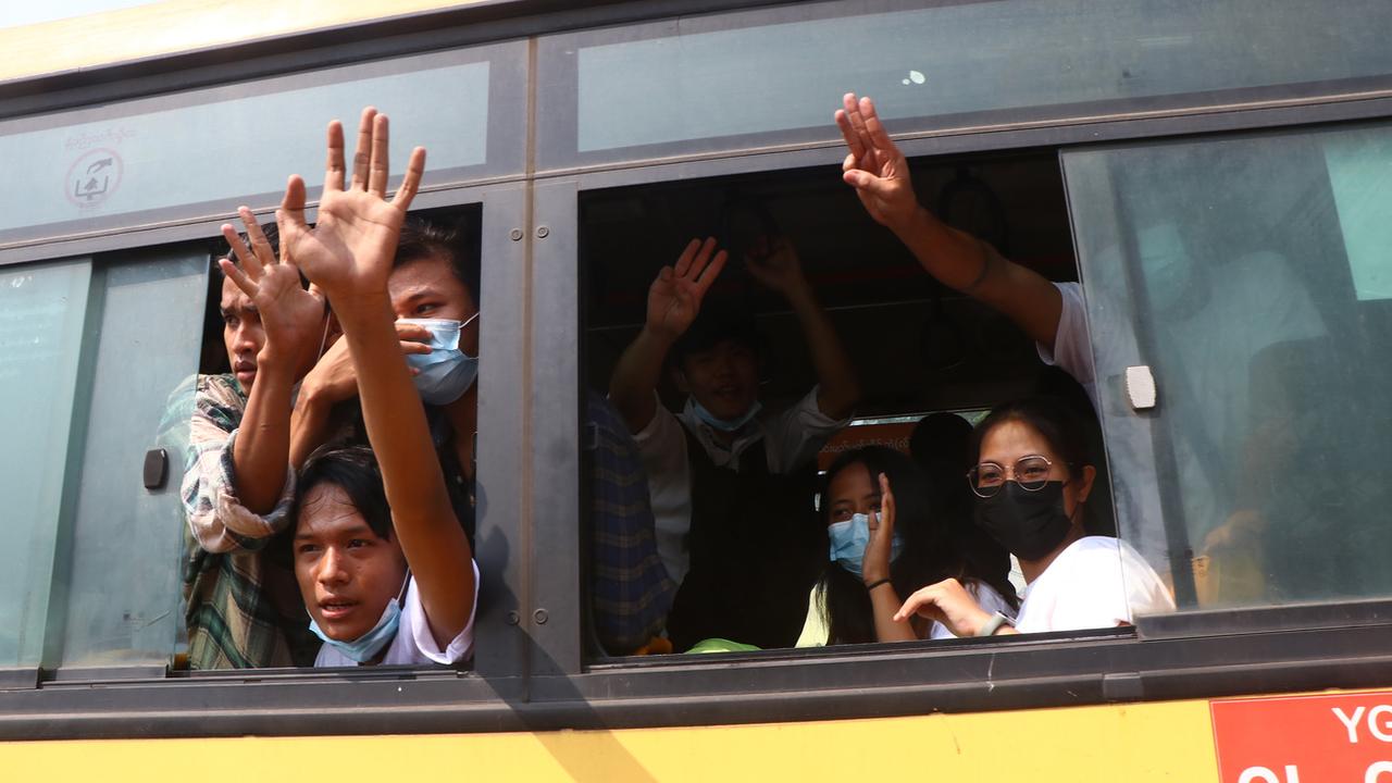Plus de 600 personnes ont été relâchées par la junte en Birmanie. [AP]