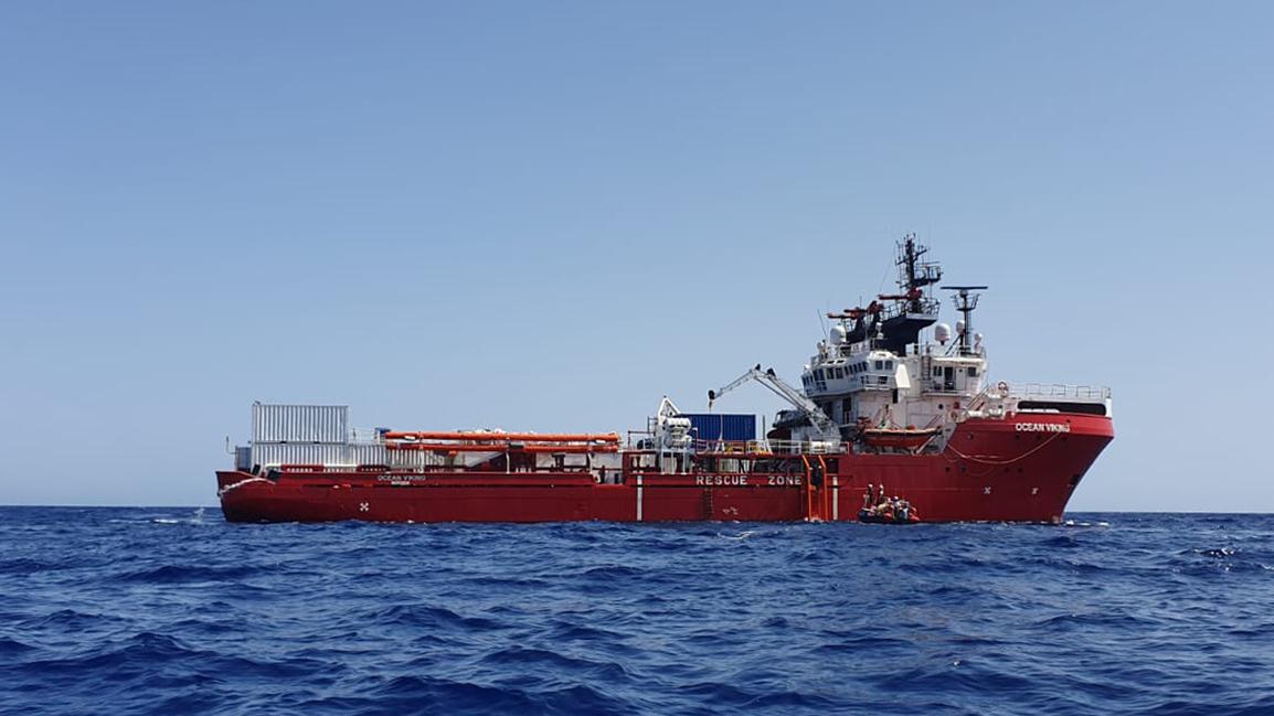 Le navire Ocean Viking de l'ONG lors d'une opération en mer en août 2019. [SOS Méditerranée/P/Keystone]
