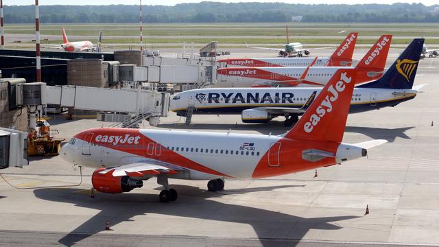 EasyJet et Ryanair opèrent de nombreux vols à l'intérieur de l'Union européenne, par exemple depuis l'aéroport de Milan Malpensa (photo). [Keystone/EPA - Matteo Bazzi]