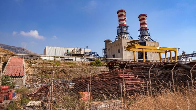 La centrale de Deir Ammar au Liban a été contrainte d'arrêter sa production d'électricité samedi matin en raison de l'épuisement de ses réserves de gazole. [afp - Ibrahim Chalhoub]