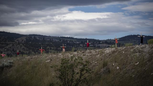 Des religieux suisses en mission au Canada pourraient être impliqués dans des conversions forcées d'enfants autochtones enlevés à leur famille. [keystone - Darryl Dyck]