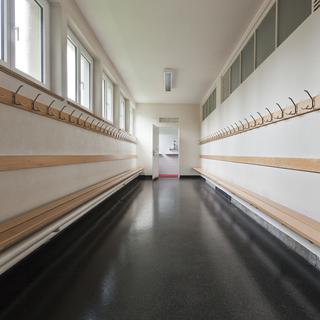 Une école vide à Kriens, le 16 août 2020. [Keystone - Gaetan Bally]