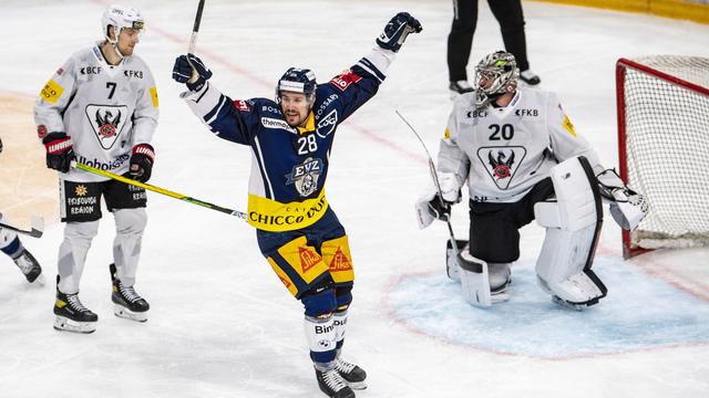 Les Zougois ont dominé les Dragons de Fribourg. [Urs Flueeler]