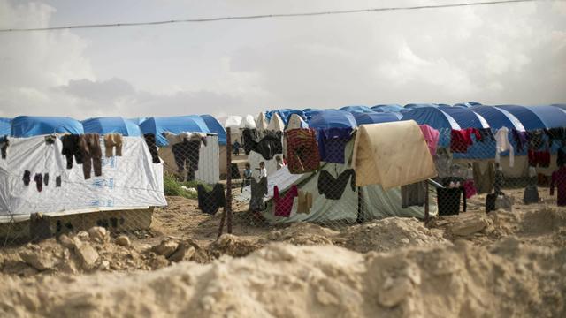 Vue sur le camp Al-Roj, dans la province syrienne de Hassaké, où se trouvent plusieurs enfants de nationalité suisse. [Keystone/AP - Maya Alleruzzo]