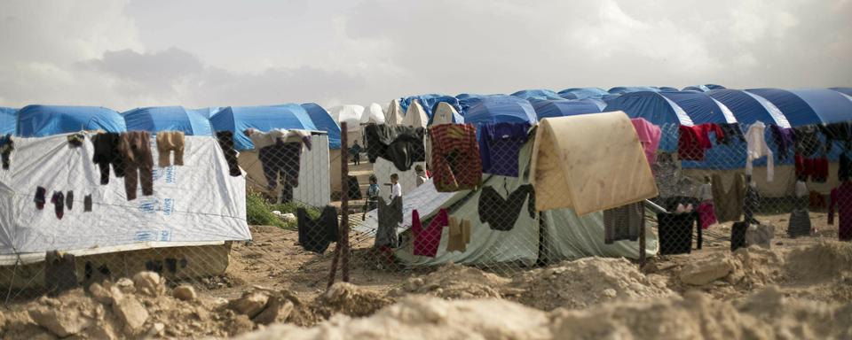 Vue sur le camp Al-Roj, dans la province syrienne de Hassaké, où se trouvent plusieurs enfants de nationalité suisse. [Keystone/AP - Maya Alleruzzo]