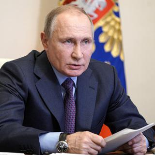 Feu vert des députés russes à deux mandats supplémentaires pour Vladimir Poutine. [AP - Alexei Druzhinin]
