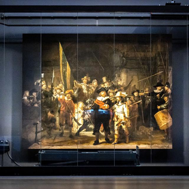 "La Ronde de Nuit" de Rembrandt (1642) au Rijksmuseum Museum d'Amsterdam le 22 juin 2021. [AFP - Remko de Waal]