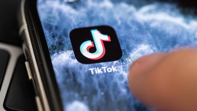 TikTok devient l'application la plus téléchargée au monde. [Keystone/EPA - Hayoung Jeon]