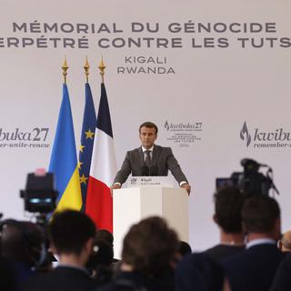 Emmanuel Macron est venu "reconnaître les responsabilités" de la France dans le génocide de 1994 au Rwanda. [AFP - Ludovic Marin]