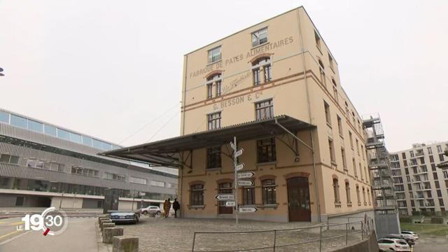 Le Conseil d'Etat fribourgeois suspend trois professeurs de l'école d'art Eikon. [RTS]