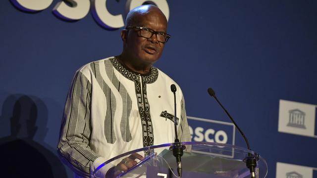 Le président du Burkina Faso Roch Marc Christian Kaboré met fin aux fonctions de son gouvernement. [Julien de Rosa]