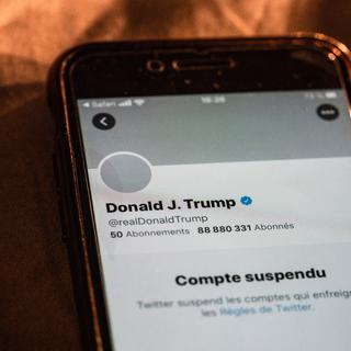 Le compte Twitter de Donald Trumps a été suspendu "de manière permanente" le 9 janvier 2021, à la suite des événements survenus au Capitole. [Hans Lucas.]