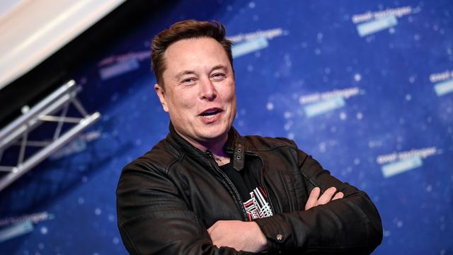 Le magazine américain Time désigne Elon Musk, patron de Tesla, personnalité de l'année 2021. [keystone - Britta Pedersen]