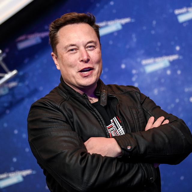 Le magazine américain Time désigne Elon Musk, patron de Tesla, personnalité de l'année 2021. [keystone - Britta Pedersen]