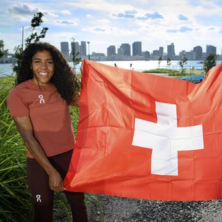 Jeudi 22 juillet: la sprinteuse Mujinga Kambundji et l'épéiste Max Heinzer seront les porte-drapeaux de la Suisse pour la cérémonie d'ouverture des JO de Tokyo ce vendredi. [Keystone - Laurent Gillieron]