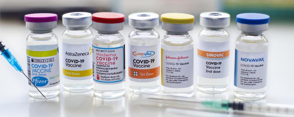 CQFD fait le point sur les nouveaux vaccins autorisés par l'Office fédérale de la santé publique (OFSP). [Depositphotos - oasisamuel]