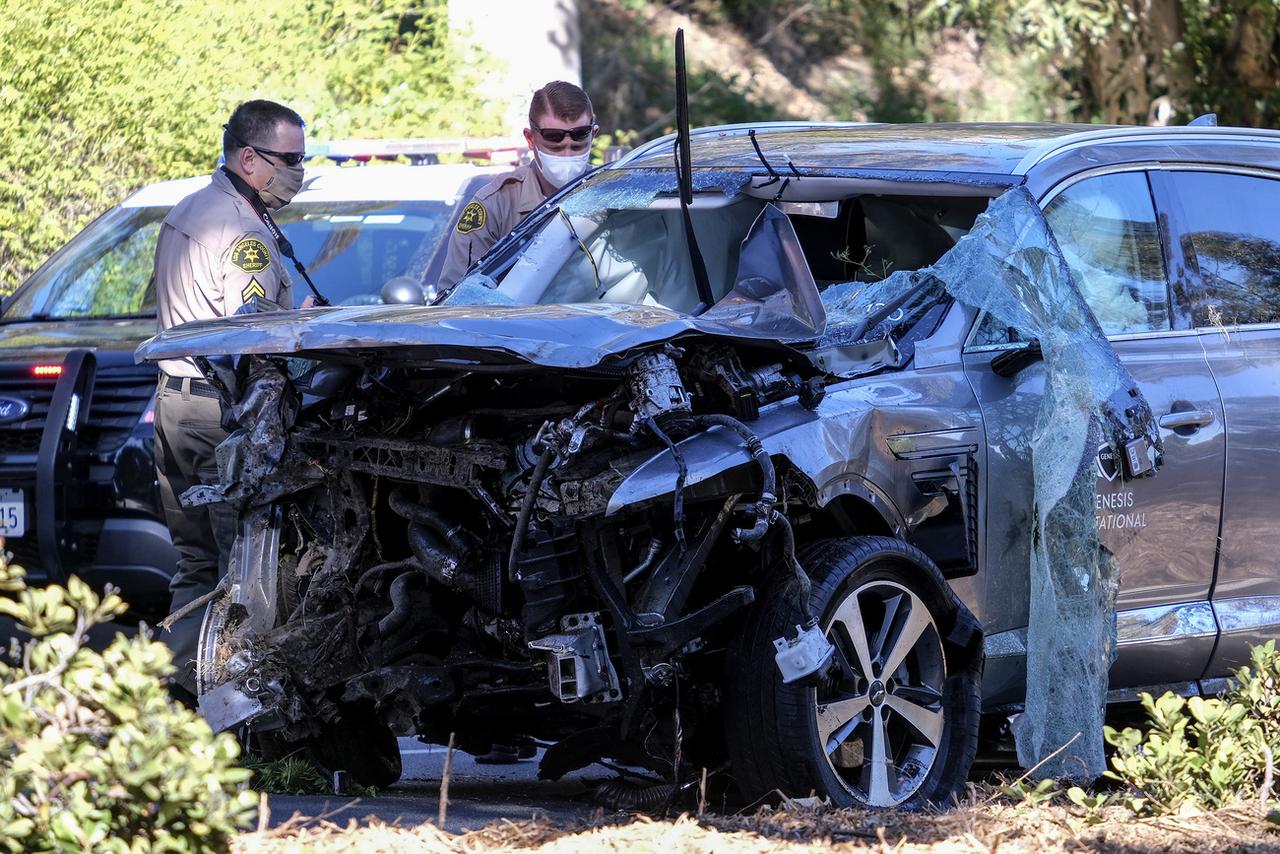 La voiture de Tiger Woods, salement accidentée. [AP - Ringo H.W. Chiu]