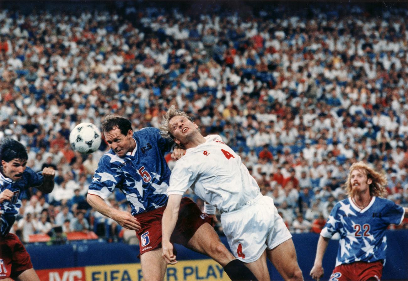 Dominique Herr avec l'équipe Suisse à la Coupe du monde 1994 [Keystone - STR]