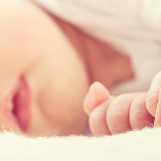 Le sommeil influe sur la flore intestinale dès notre plus jeune âge. [depositphotos - evgenyataman]