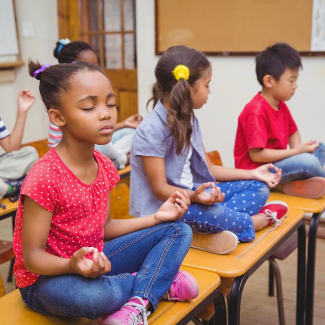 À Genève, lʹécole Montessori 3-12 propose des séances de méditation à ses élèves depuis 2017. [Depositphotos - Wavebreakmedia]